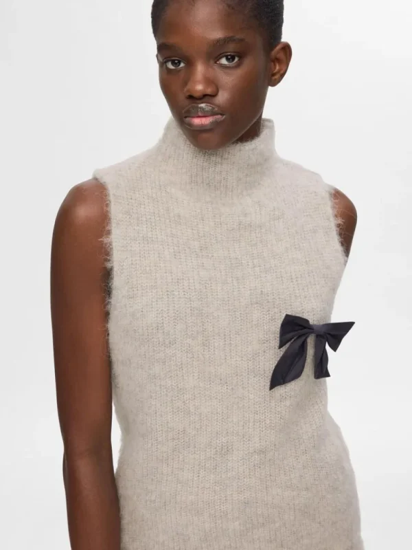 Strik>SELECTED ÆRMELØS STRIKKET TOP Beige