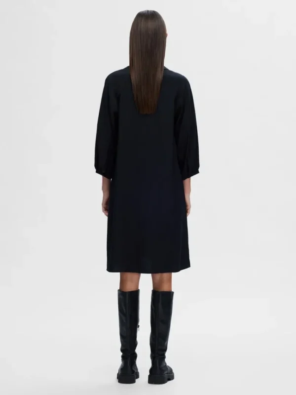 Kjoler>SELECTED 3/4-ÆRMER KORT KJOLE Black