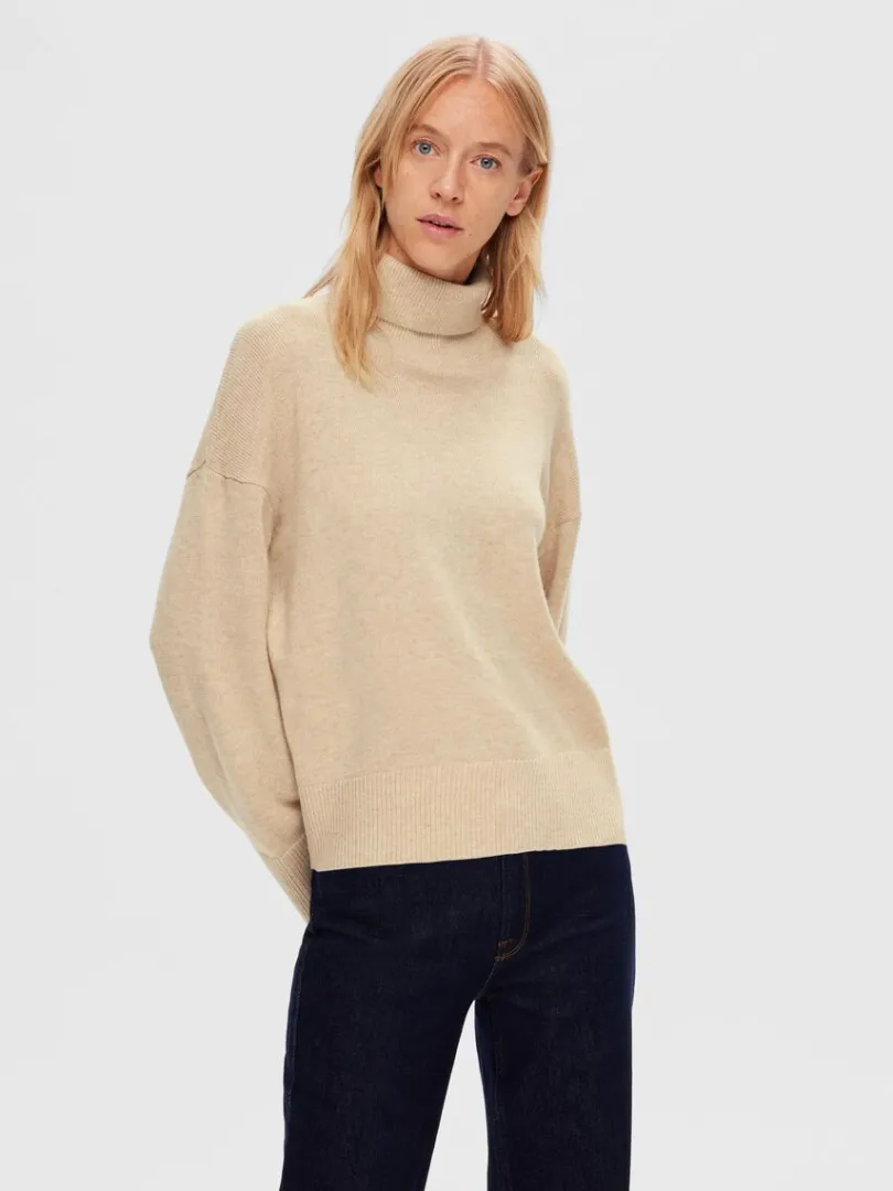 rullekrave_pullover_2-3.webp Strik>SELECTED RULLEKRAVE PULLOVER Beige