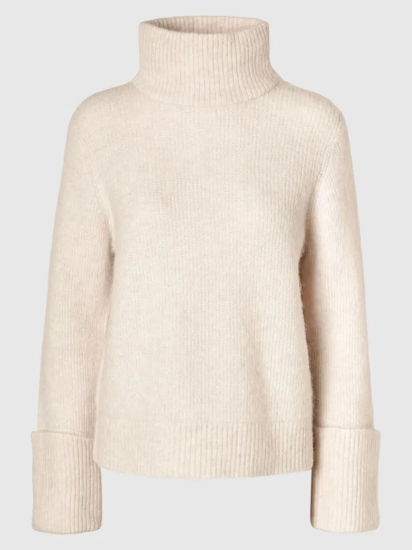 rullekrave_striktrje_5.webp Strik>SELECTED RULLEKRAVE STRIKTRØJE Beige