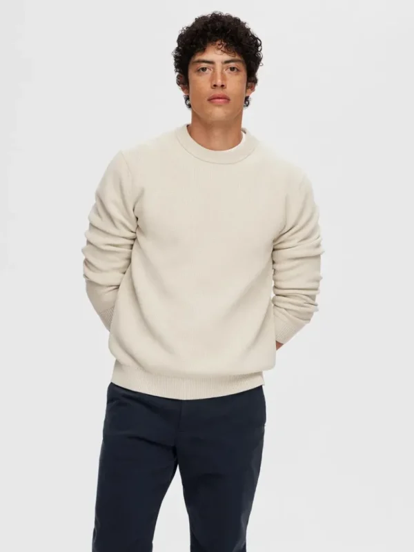 Strik>SELECTED RUND HALS STRIKTRØJE Beige