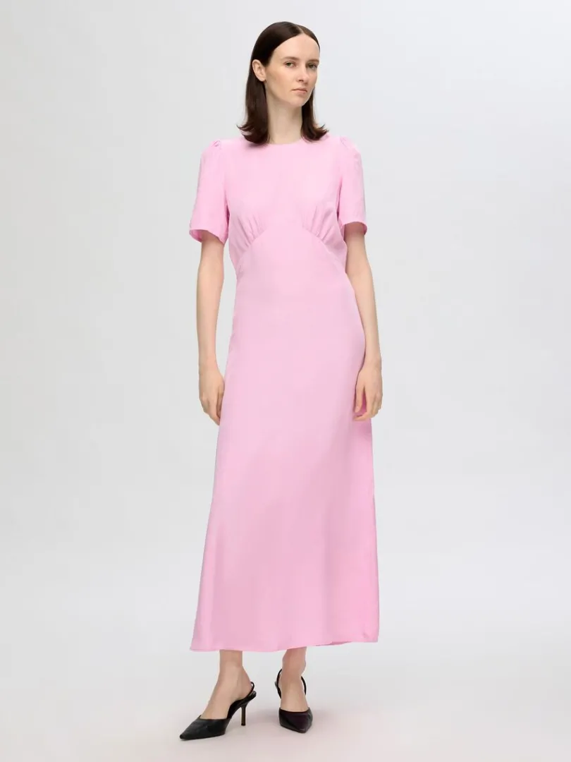 satin_maxikjole_1-2.webp Kjoler>SELECTED SATIN MAXIKJOLE Pink