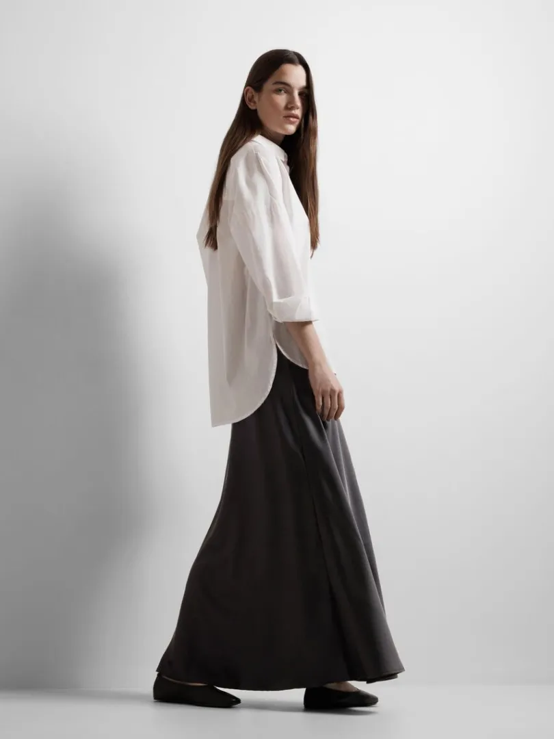 satin_maxinederdel_3-3.webp Nederdele>SELECTED SATIN MAXINEDERDEL Black