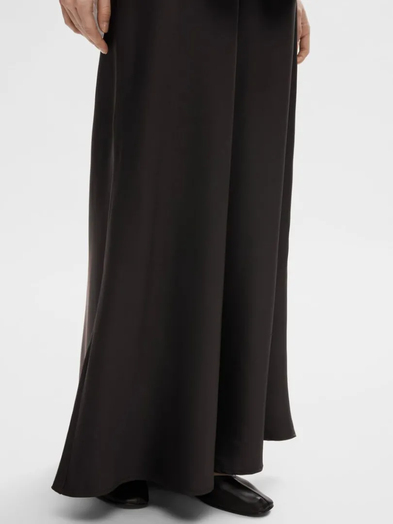 satin_maxinederdel_4-2.webp Nederdele>SELECTED SATIN MAXINEDERDEL Black