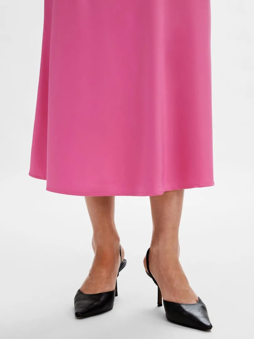 satin_midinederdel_4-7.webp Nederdele>SELECTED SATIN MIDINEDERDEL Pink