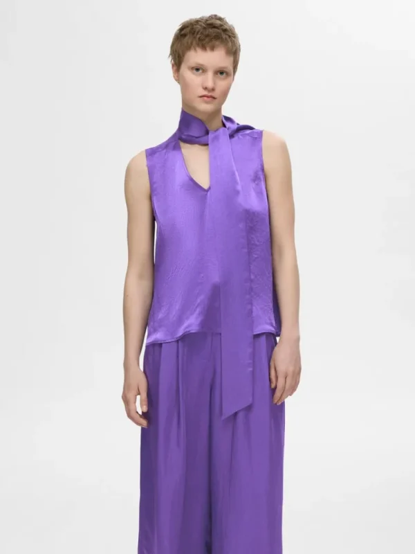 Toppe Og Bluser>SELECTED SATINSLØJFE I HALSEN TOP Purple