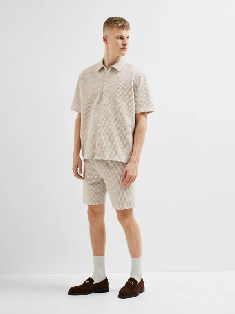 seersucker_shorts_3-5.webp Shorts>SELECTED SEERSUCKER SHORTS Beige