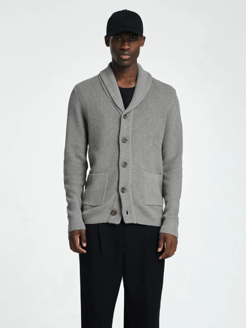 shawlneck_strikket_cardig_0-1.webp Strik>SELECTED SHAWL-NECK STRIKKET CARDIGAN Grey