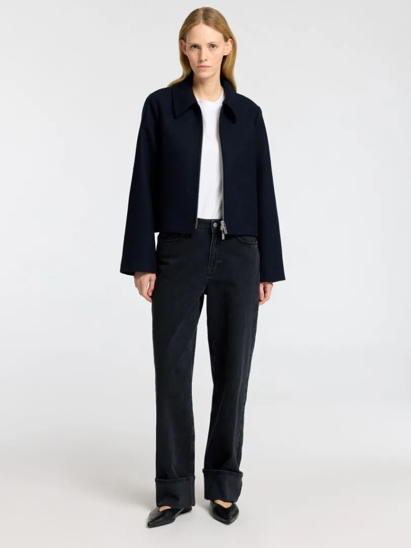 skrddersyede_kort_jakke_1.webp Overtøj>SELECTED SKRÆDDERSYEDE KORT JAKKE Blue
