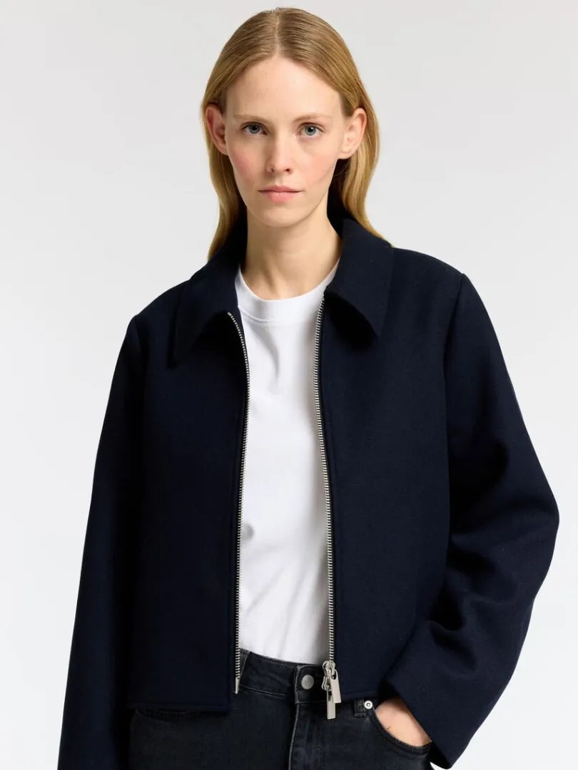 skrddersyede_kort_jakke_3.webp Overtøj>SELECTED SKRÆDDERSYEDE KORT JAKKE Blue