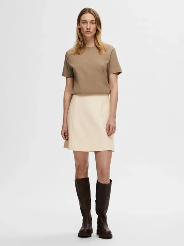 Nederdele>SELECTED SKRÆDDERSYEDE MININEDERDEL Beige