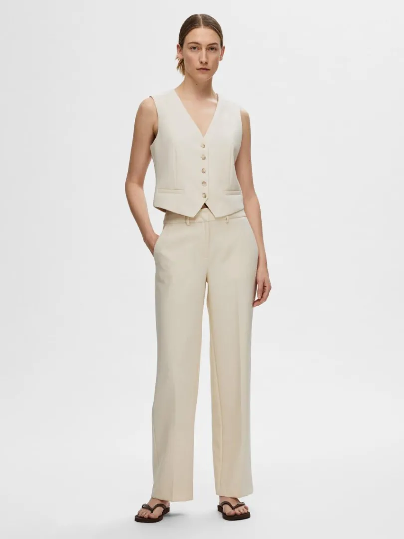skrddersyede_vest_1.webp Toppe Og Bluser>SELECTED SKRÆDDERSYEDE VEST Beige