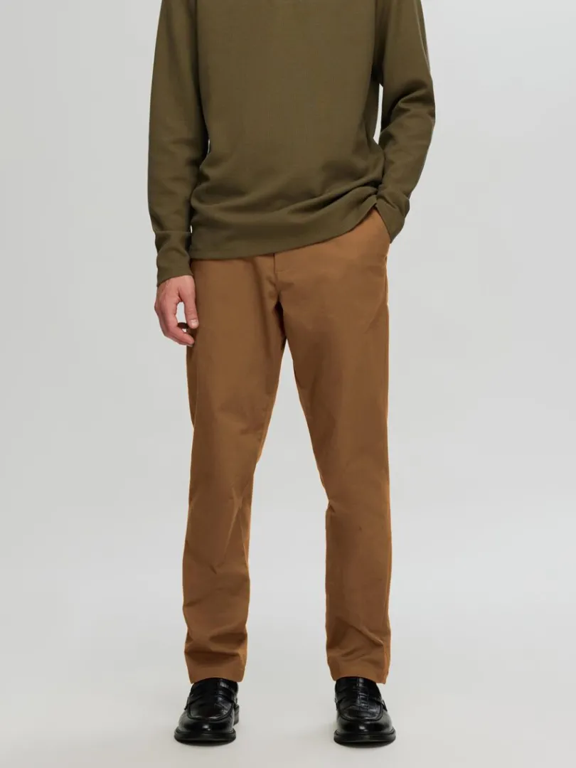 slim_fit_flex_chinos_0-3.webp Bukser>SELECTED 175 SLIM FIT FLEX CHINOS Brown