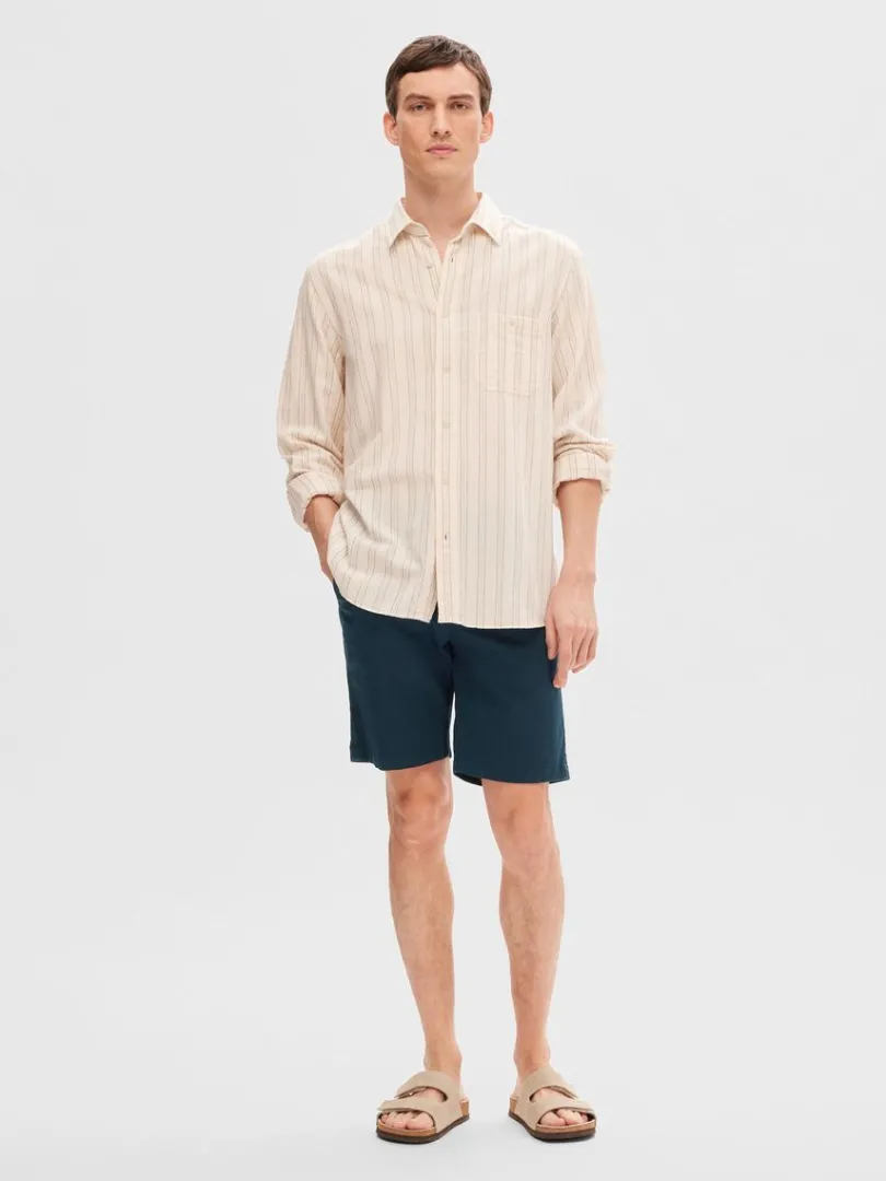slimfit_chinoshorts_2-3.webp Shorts>SELECTED SLIM-FIT CHINOSHORTS Blue