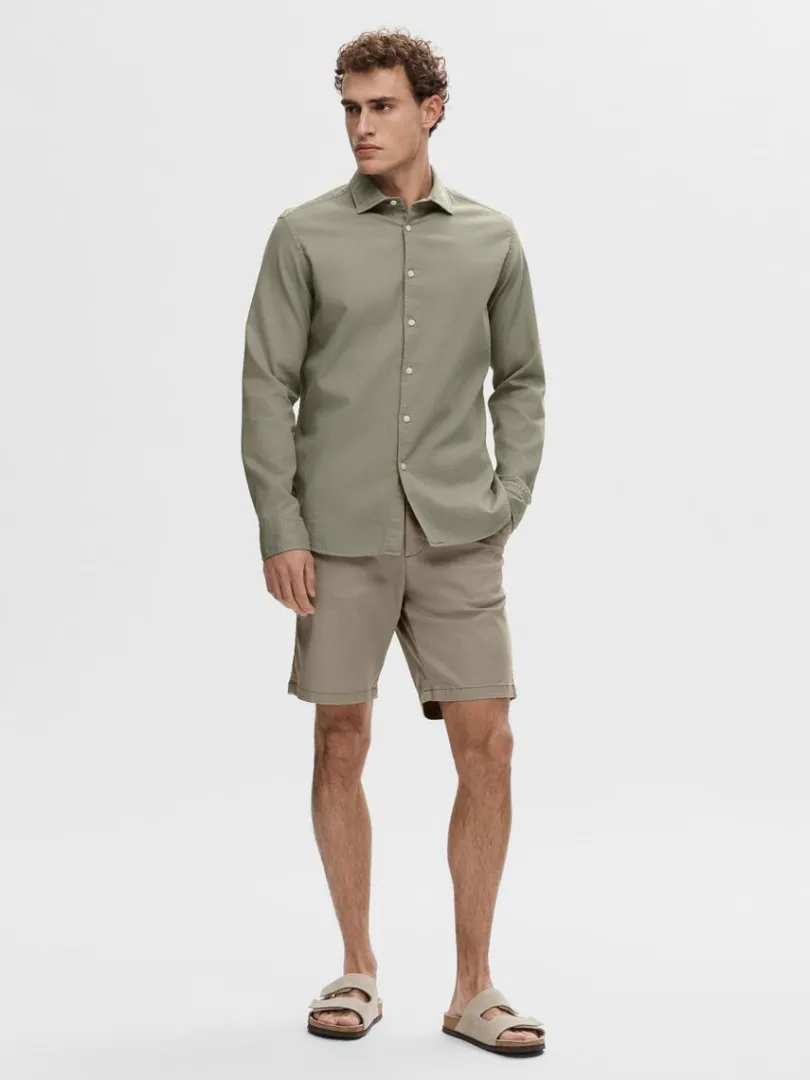 slimfit_chinoshorts_2.webp Shorts>SELECTED SLIM-FIT CHINOSHORTS Brown