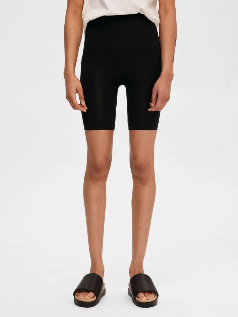 smls_shapewear_shorts_1.webp Shorts>SELECTED SØMLØS SHAPEWEAR SHORTS Black