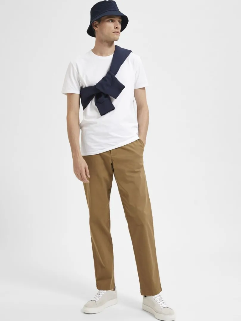 straight_flex_chinos_3-4.webp Bukser>SELECTED 196 STRAIGHT FLEX CHINOS Brown
