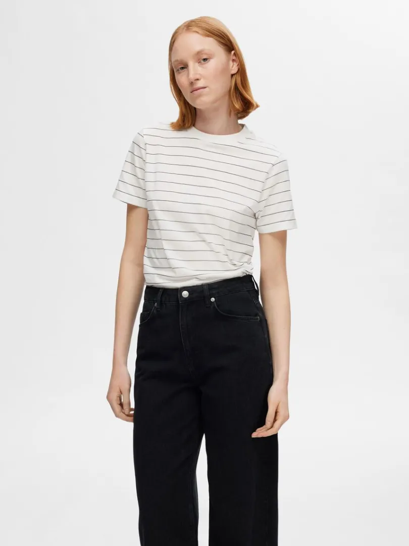 stribet_bomuld_tshirt_0-6.webp T-shirts>SELECTED STRIBET BOMULD T-SHIRT White