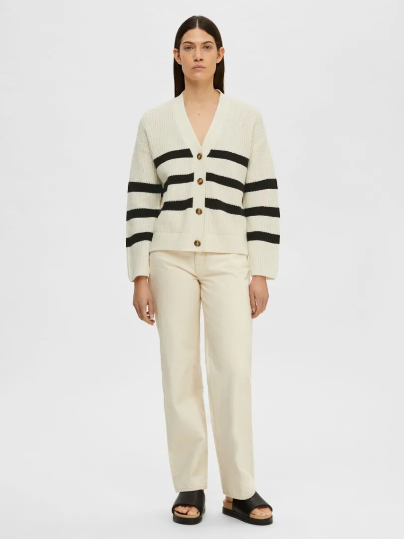 stribet_cardigan_1.webp Strik>SELECTED STRIBET CARDIGAN White