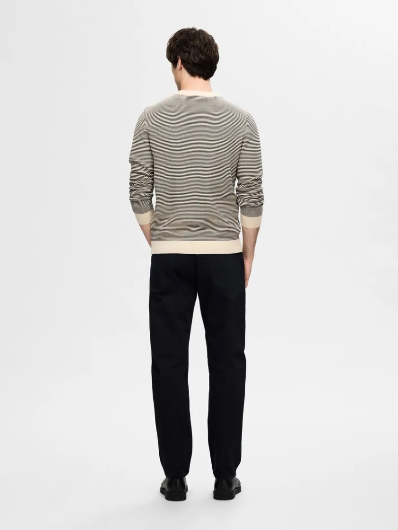 stribet_crewneck_striktrj_5.webp Strik>SELECTED STRIBET CREWNECK STRIKTRØJE Beige