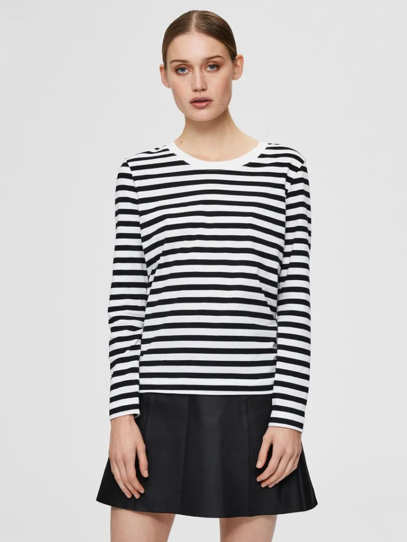 stribet_langrmet_tshirt_0-6.webp T-shirts>SELECTED STRIBET LANGÆRMET T-SHIRT Black