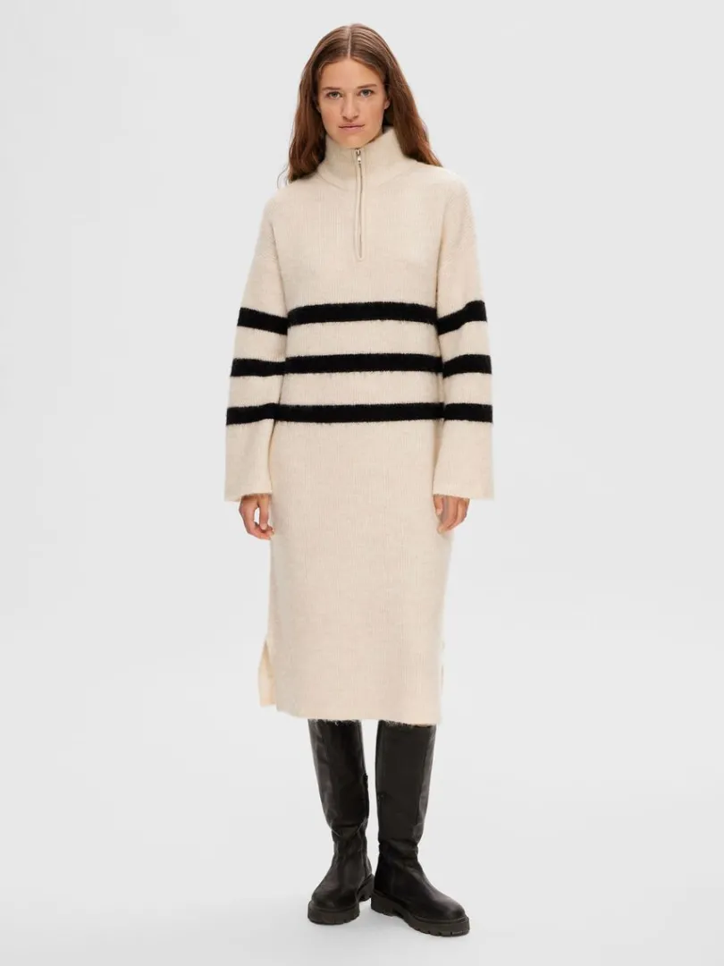 stribet_midikjole_3.webp Kjoler>SELECTED STRIBET MIDIKJOLE Beige