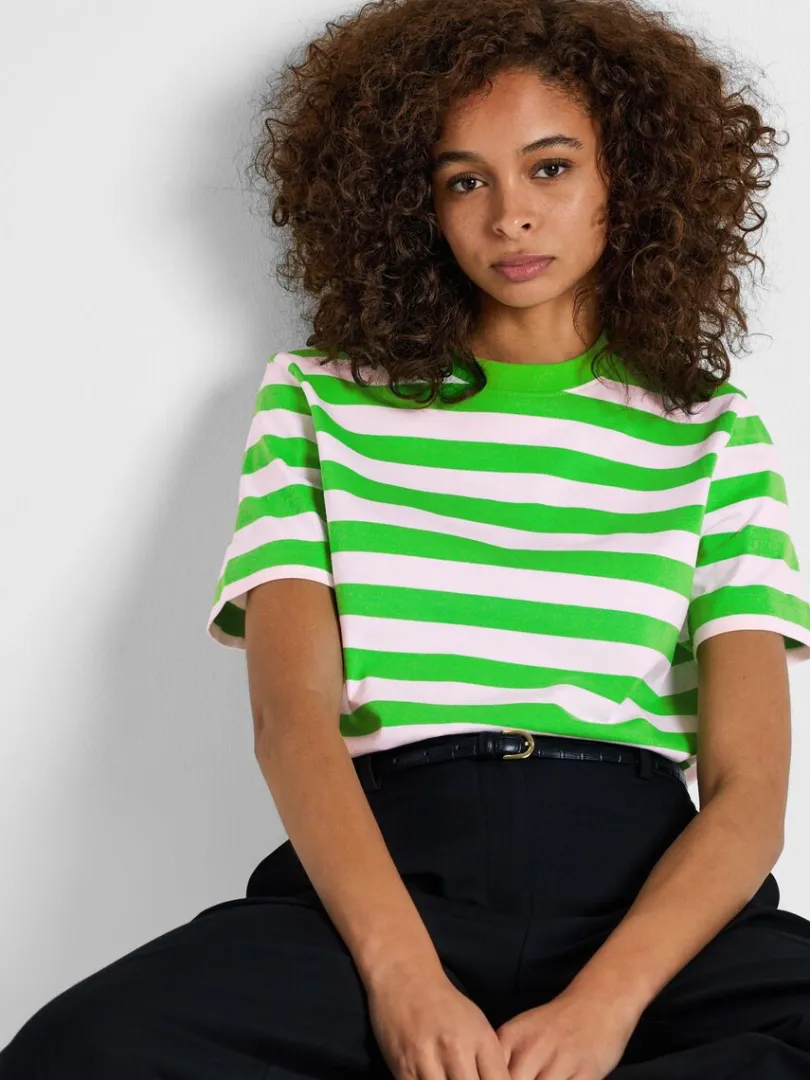 stribet_tshirt_2-3.webp T-shirts>SELECTED STRIBET T-SHIRT Green