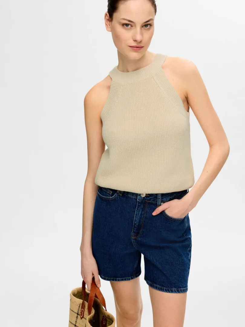 strikket_halterneck_top_2-1.webp Toppe Og Bluser | Strik>SELECTED STRIKKET HALTERNECK TOP Beige