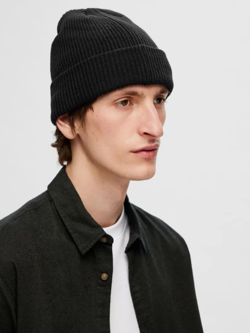strikket_hue_1-8.webp Accessories>SELECTED STRIKKET HUE Black