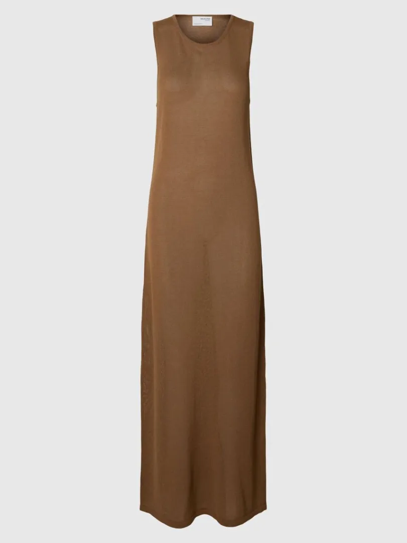 strikket_maxikjole_5-6.webp Kjoler | Strik>SELECTED STRIKKET MAXIKJOLE Brown