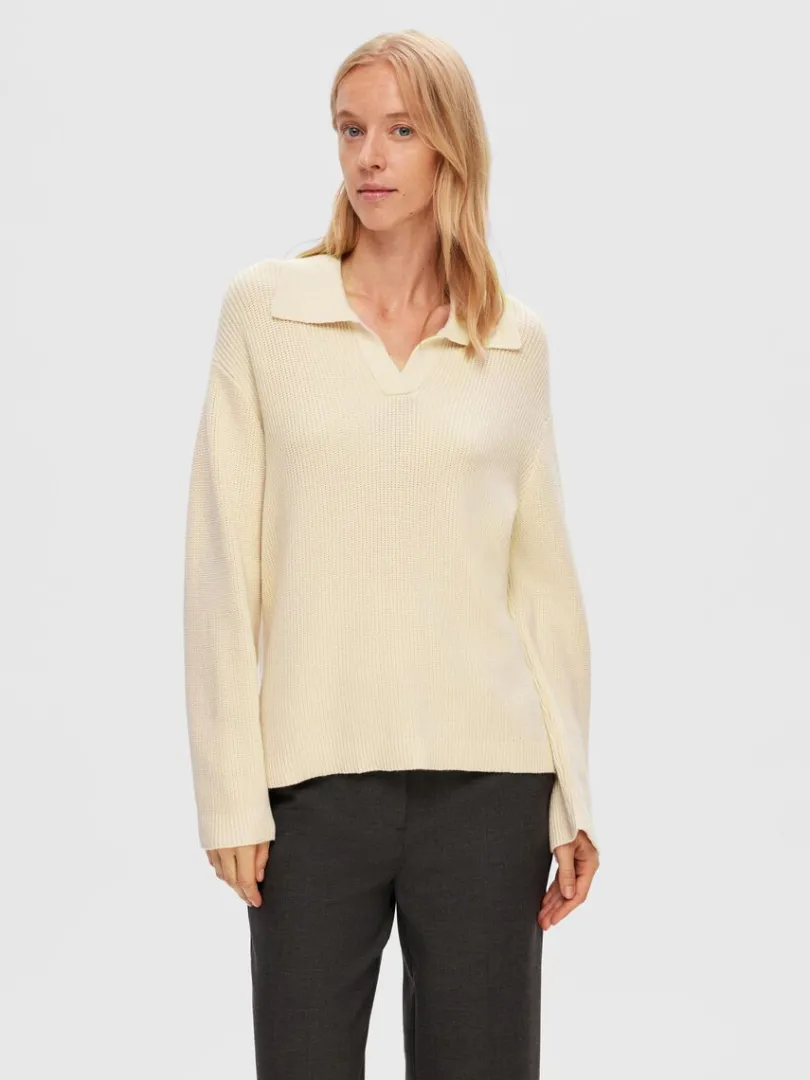 strikket_polo_pullover_0.webp Strik>SELECTED STRIKKET POLO PULLOVER Beige