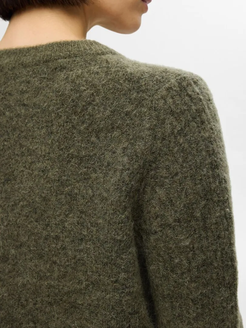 strikket_sweater_med_rund_3-3.webp Strik>SELECTED STRIKKET SWEATER MED RUND HALS Green