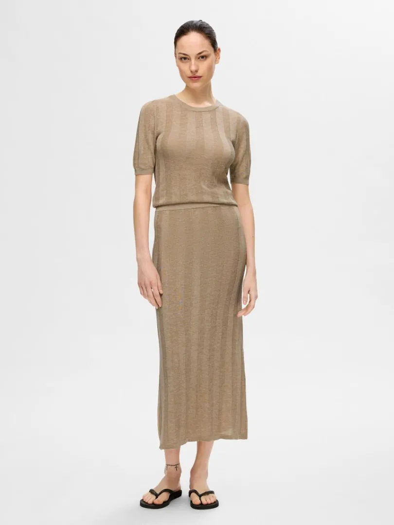 strikket_top_med_korte_rm_1.webp Toppe Og Bluser | Strik>SELECTED STRIKKET TOP MED KORTE ÆRMER Beige