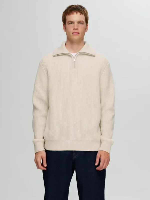 Strik>SELECTED STRIKKET TRØJE MED HALV LYNLÅS Beige