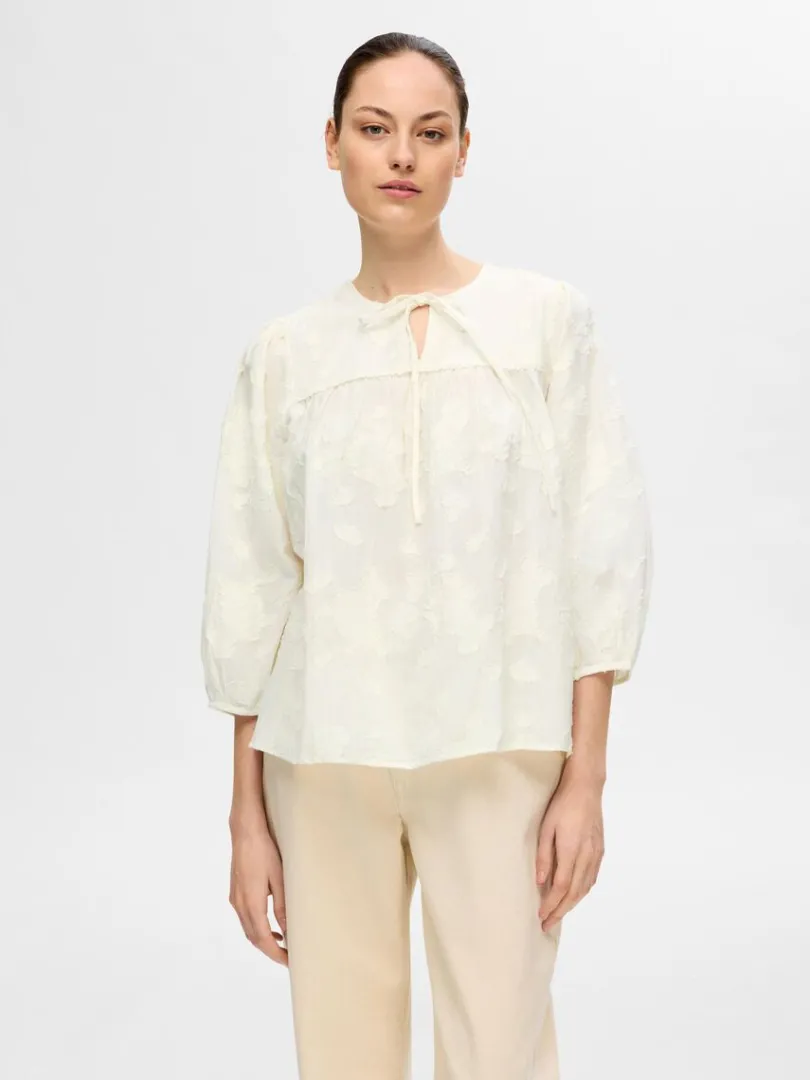 struktur_bluse_med_rmer_0.webp Toppe Og Bluser>SELECTED STRUKTUR BLUSE MED 3/4-ÆRMER White
