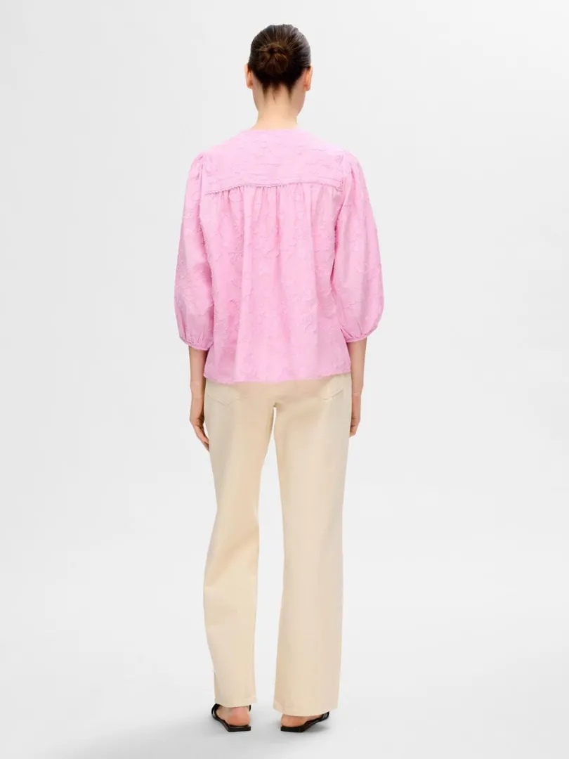 struktur_bluse_med_rmer_4-1.webp Toppe Og Bluser>SELECTED STRUKTUR BLUSE MED 3/4-ÆRMER Pink