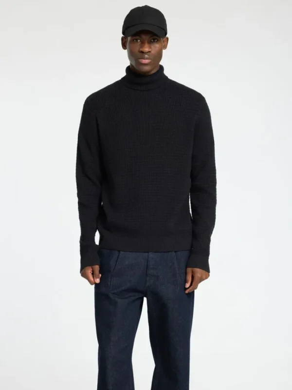 Strik>SELECTED STRUKTURERET RULLEKRAVE Black