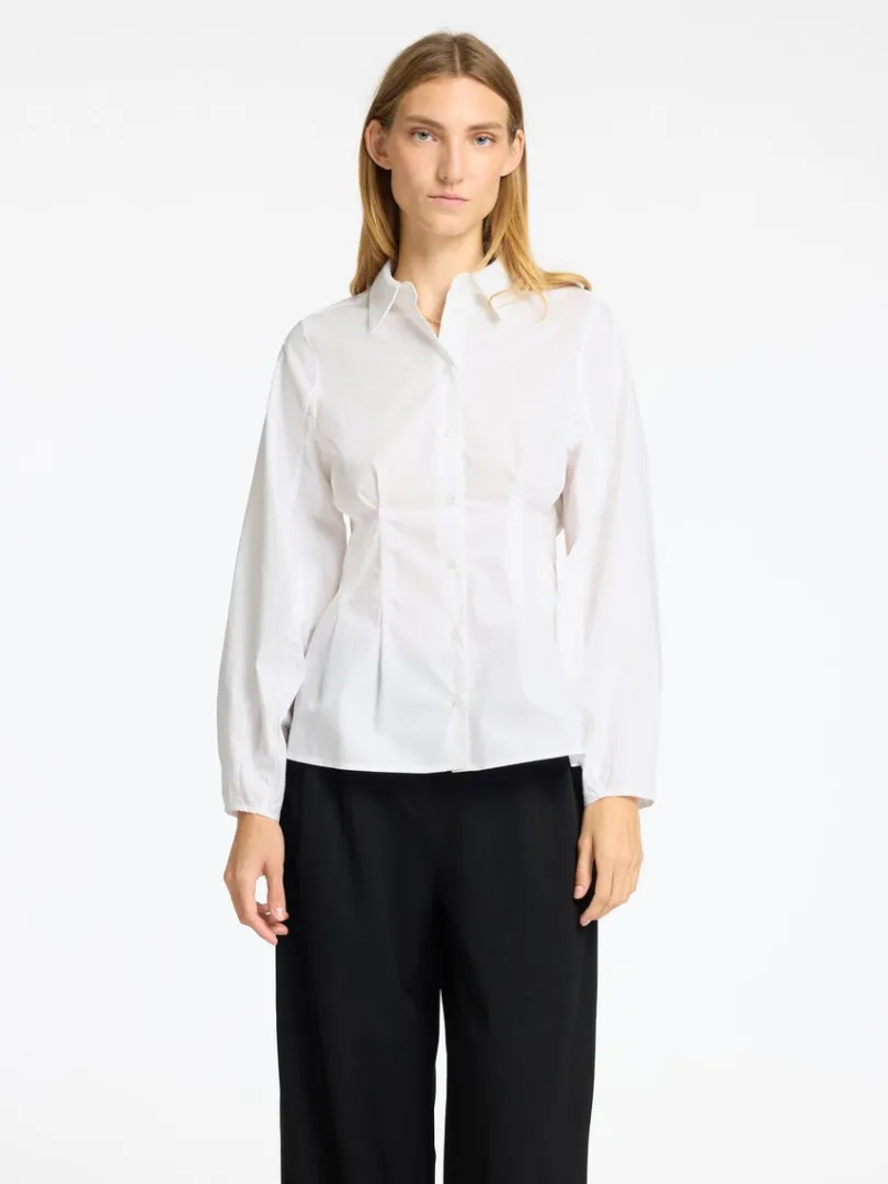 struktureret_skjorte_0.webp Skjorter>SELECTED STRUKTURERET SKJORTE White