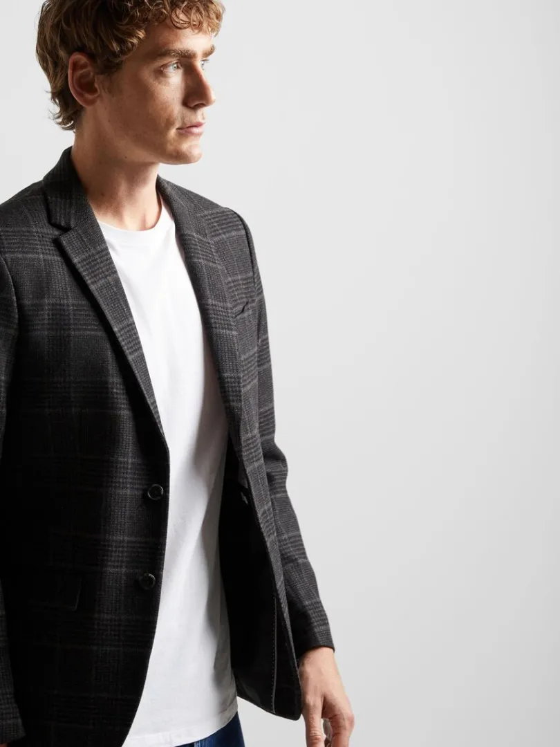ternet_enkeltradet_blazer_2.webp Jakkesæt & Blazers>SELECTED TERNET ENKELTRADET BLAZER Grey