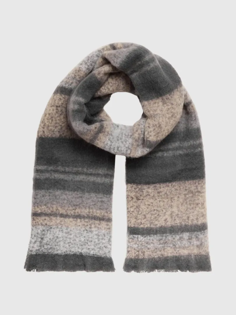 ternet_halstrklde_1-4.webp Accessories>SELECTED TERNET HALSTØRKLÆDE Brown