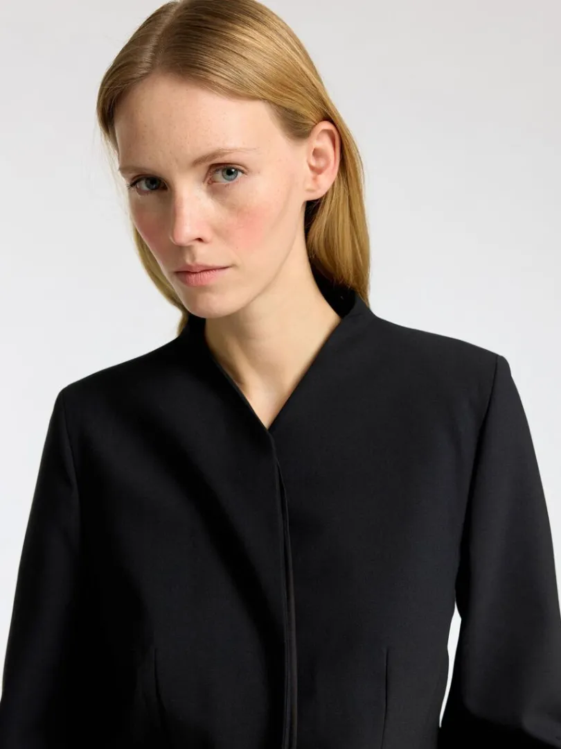 ttsiddende_blazer_3.webp Overtøj | Jakkesæt & Blazers>SELECTED TÆTSIDDENDE BLAZER Black