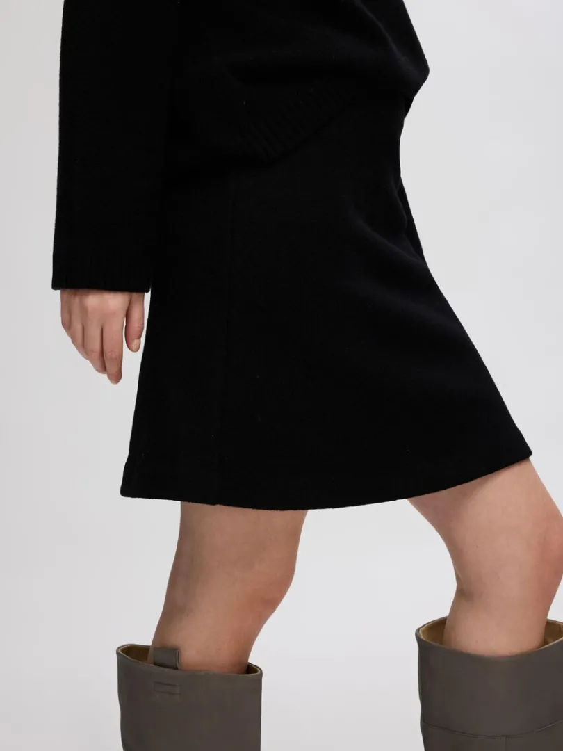 uld_mininederdel_3.webp Nederdele>SELECTED 100% ULD MININEDERDEL Black