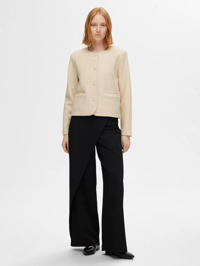 uld_strikket_cardigan_1.webp Strik>SELECTED 100% ULD STRIKKET CARDIGAN Beige