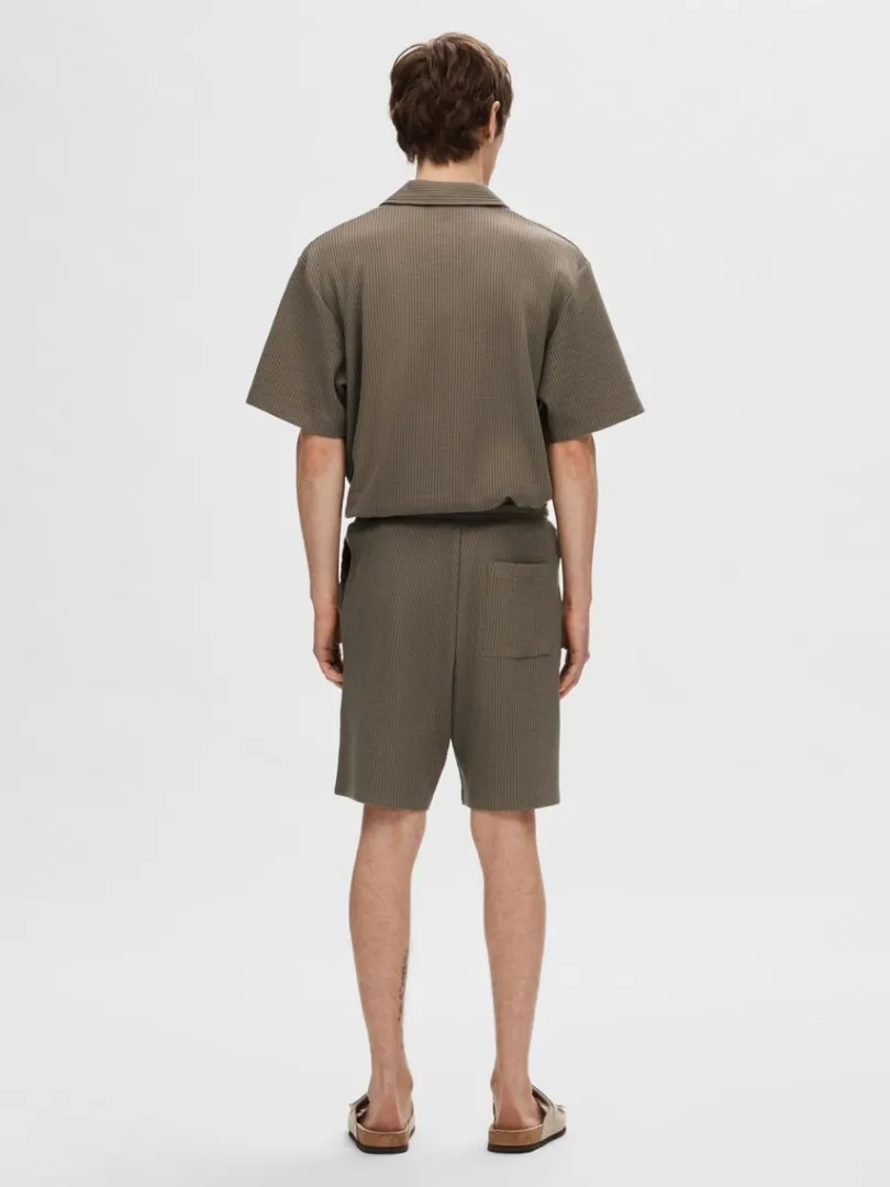 vaflet_shorts_1-5.webp Shorts>SELECTED VAFLET SHORTS Brown