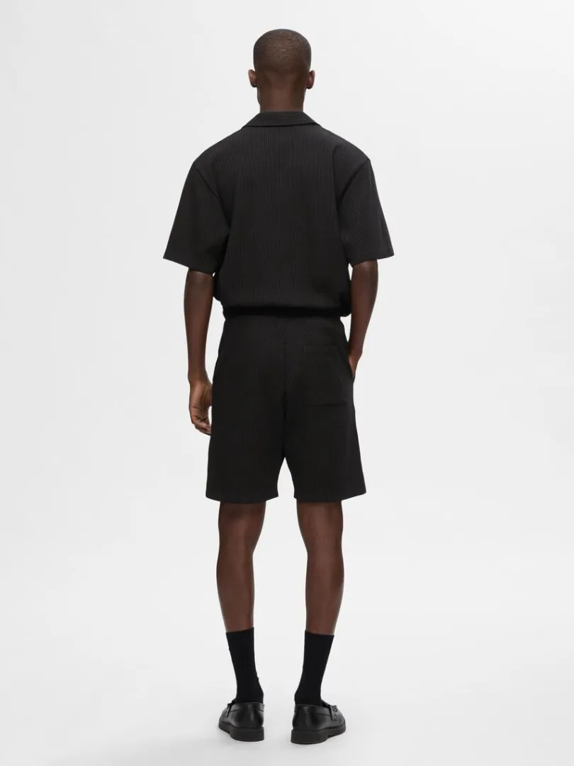 vaflet_shorts_1.webp Shorts>SELECTED VAFLET SHORTS Black