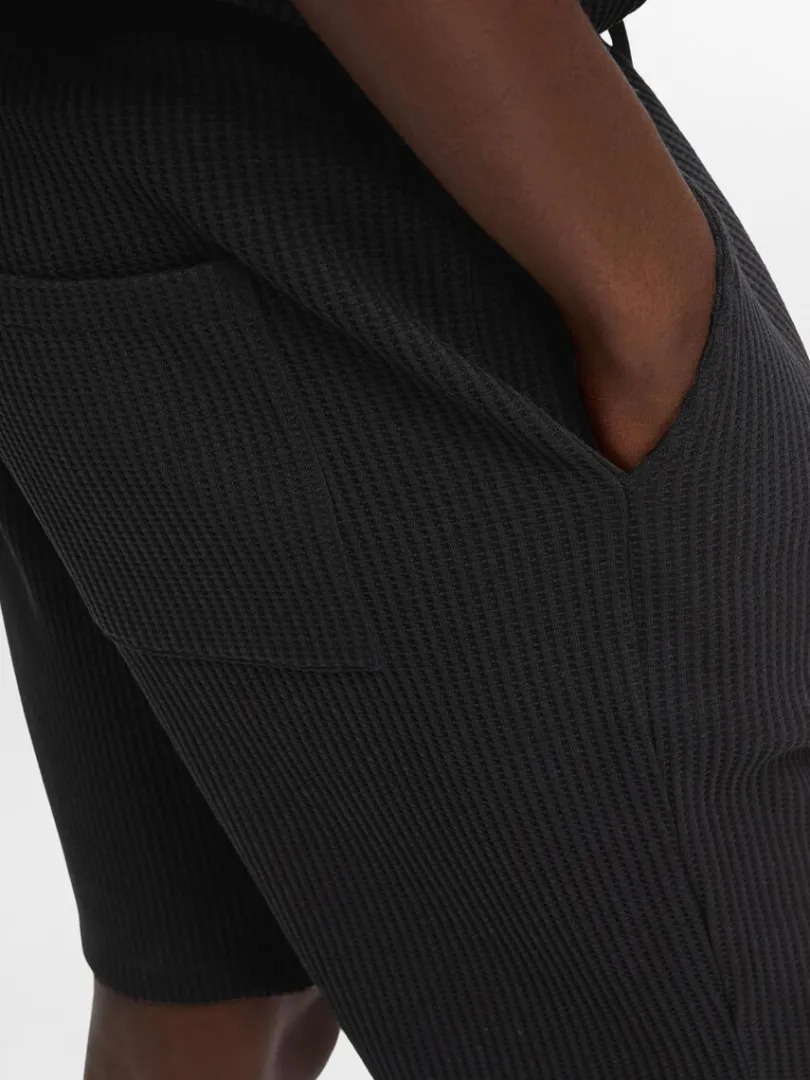 vaflet_shorts_5.webp Shorts>SELECTED VAFLET SHORTS Black