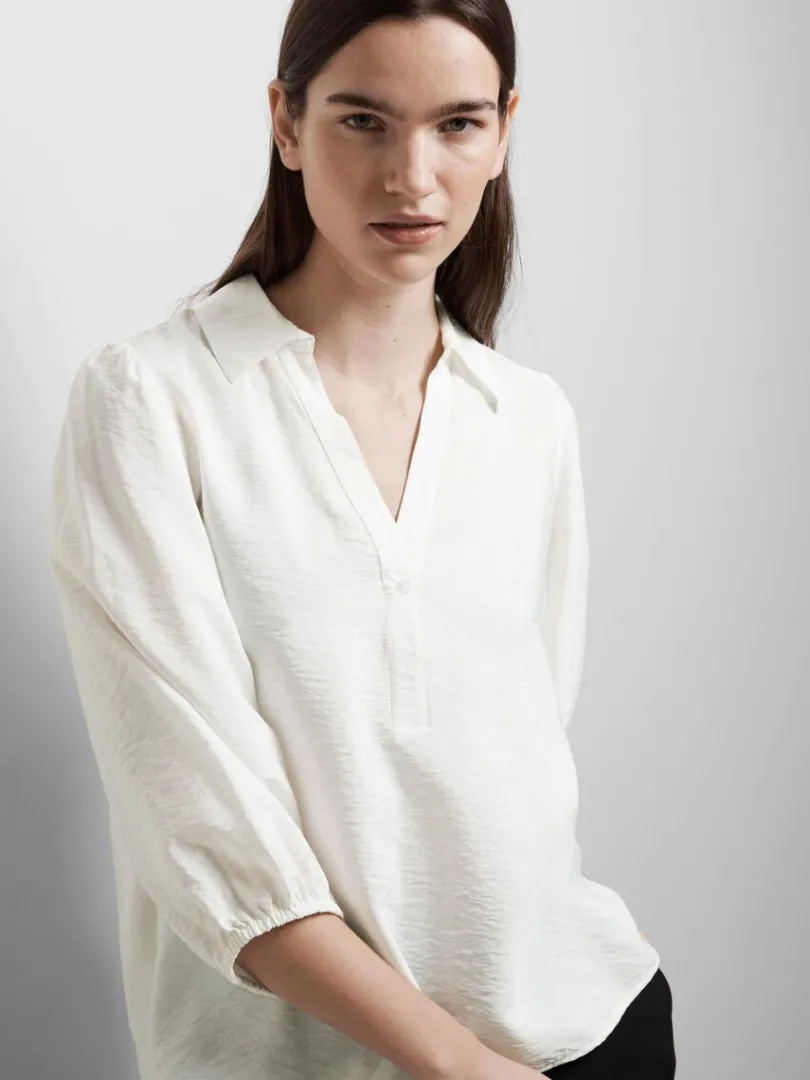 vudskring_bluse_2-2.webp Toppe Og Bluser>SELECTED V-UDSKÆRING BLUSE White