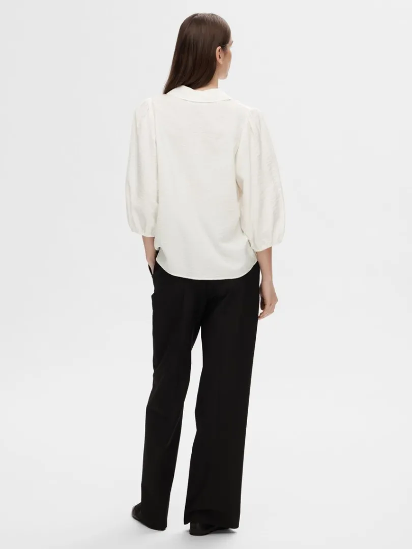 vudskring_bluse_4-2.webp Toppe Og Bluser>SELECTED V-UDSKÆRING BLUSE White