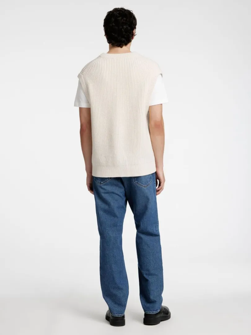 vudskring_strik_vest_1.webp Overtøj>SELECTED V-UDSKÆRING STRIK VEST Beige