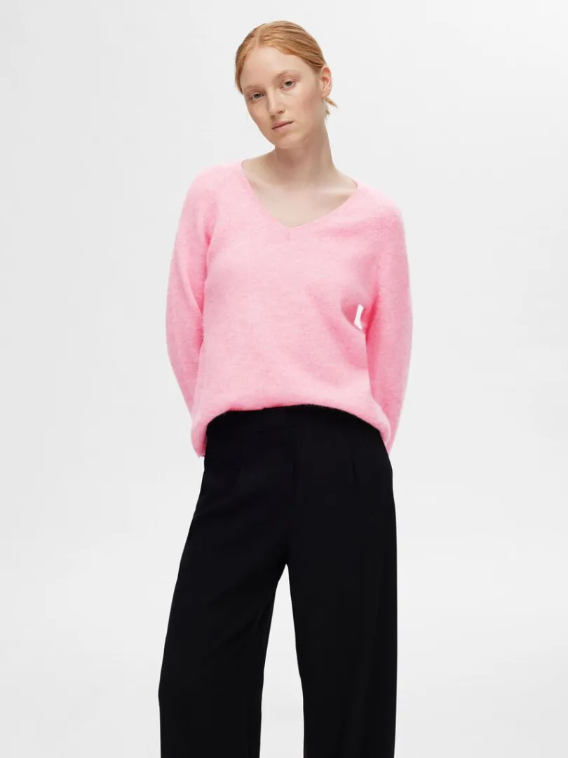 vudskring_striktrje_0-7.webp Strik>SELECTED V-UDSKÆRING STRIKTRØJE Pink